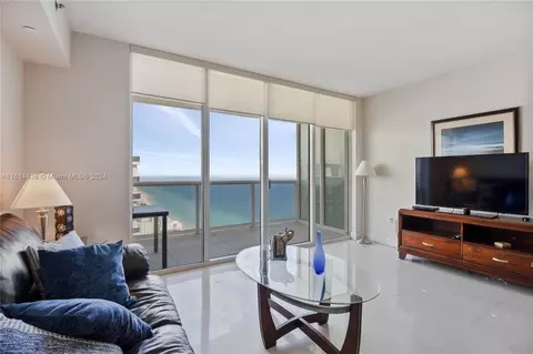 1830 S Ocean Dr #4409, Hallandale Beach, FL 33009