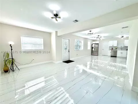 6110 NW 42nd Ave, Fort Lauderdale, FL 33319