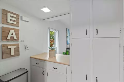 Kitchen - 7266 Jacaranda Ln, Miami Lakes, FL 33014 photo 3 of 3