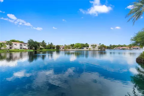 View/Area - 7266 Jacaranda Ln, Miami Lakes, FL 33014 photo 4 of 5