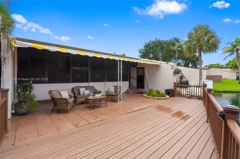 Exterior - 7266 Jacaranda Ln, Miami Lakes, FL 33014 photo 11 of 13