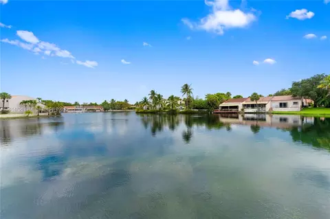 View/Area - 7266 Jacaranda Ln, Miami Lakes, FL 33014 photo 5 of 5