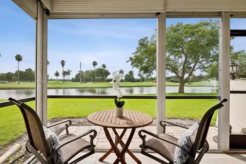 9320 S Hollybrook Lake Dr #110, Pembroke Pines, FL 33025