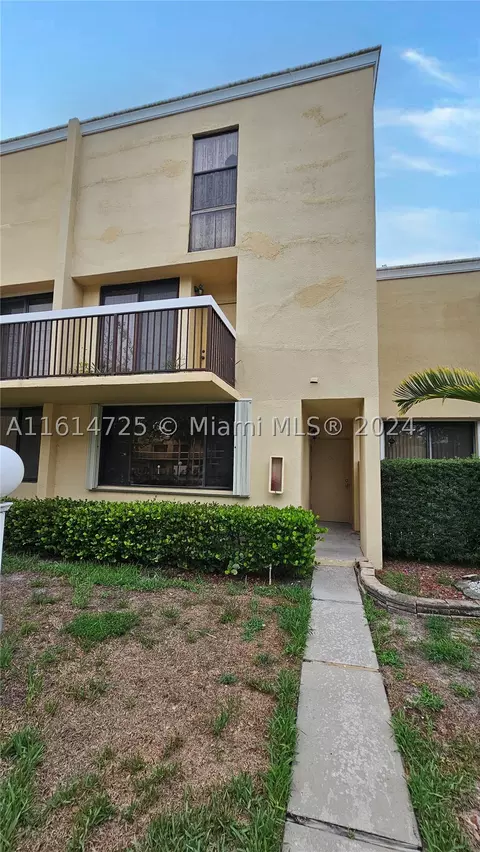 2901 SW 87th Ave #603, Davie, FL 33328
