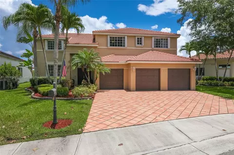 766 Heritage Dr, Weston, FL 33326
