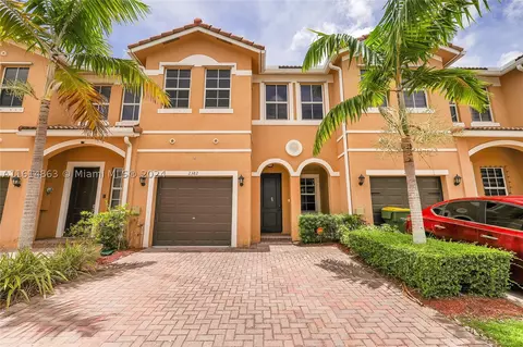 2382 SE 15th St, Homestead, FL 33035
