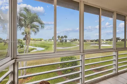 476 Flanders Way #J, Delray Beach, FL 33484