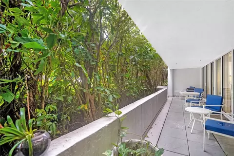 1717 N Bayshore Dr #A-1056, Miami, FL 33132