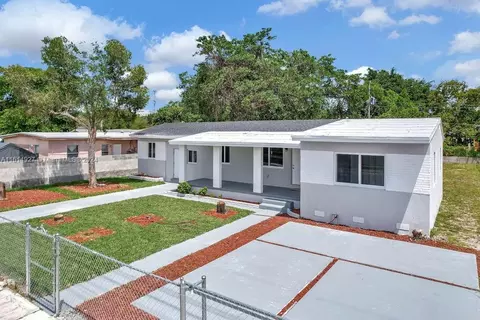 6825 NW 5th Ct, Miami, FL 33150