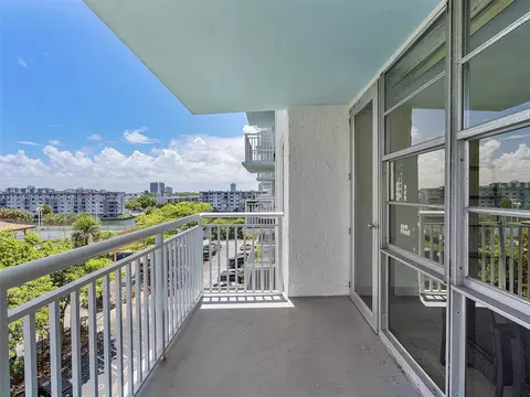 301 174th St #610, Sunny Isles Beach, FL 33160
