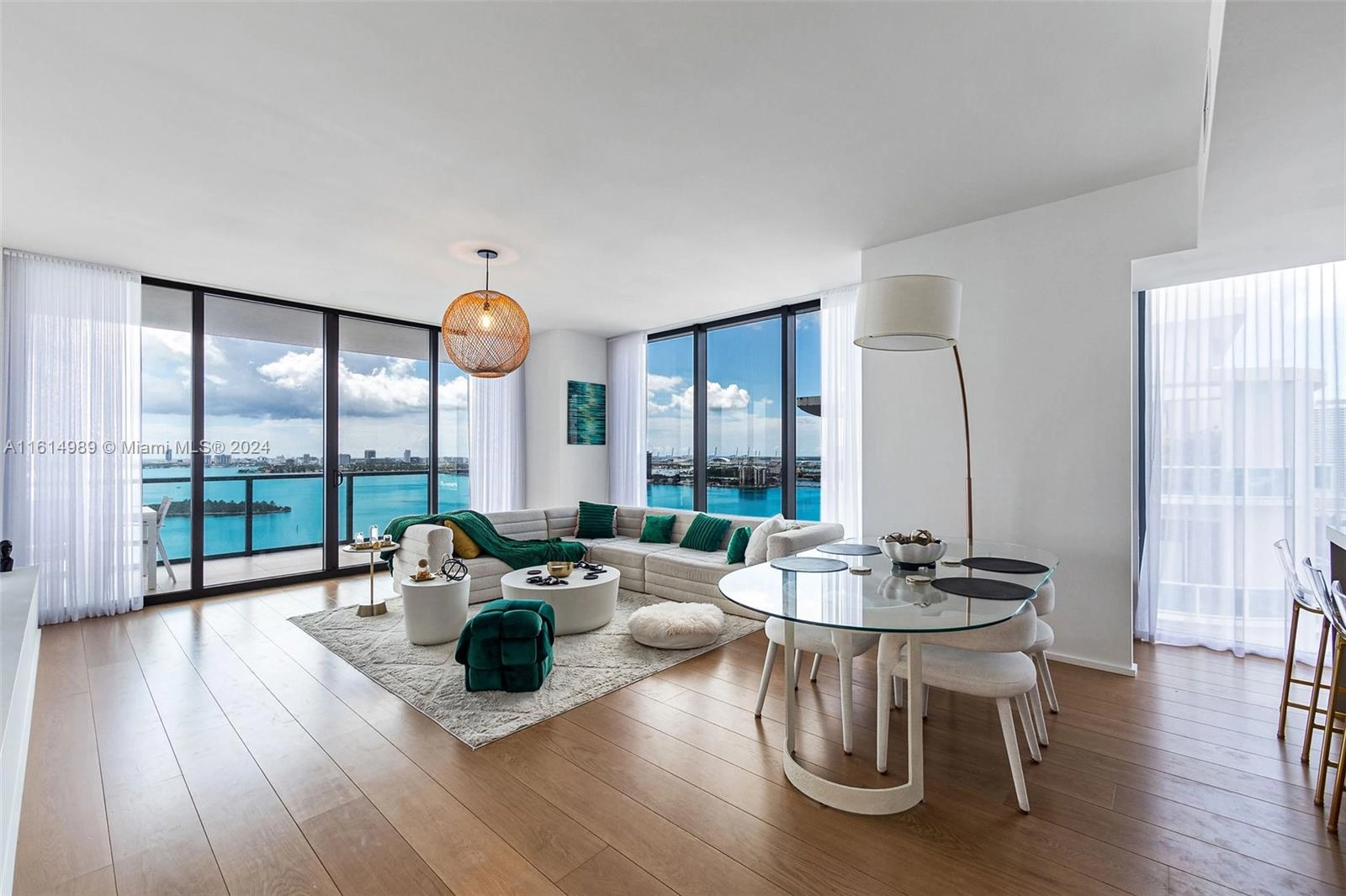 788 NE 23rd St Unit 2001  