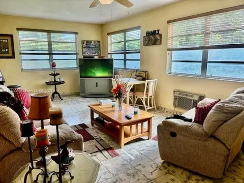 Living - 5490 W 12th Ln, Hialeah, FL 33012 photo 4 of 4