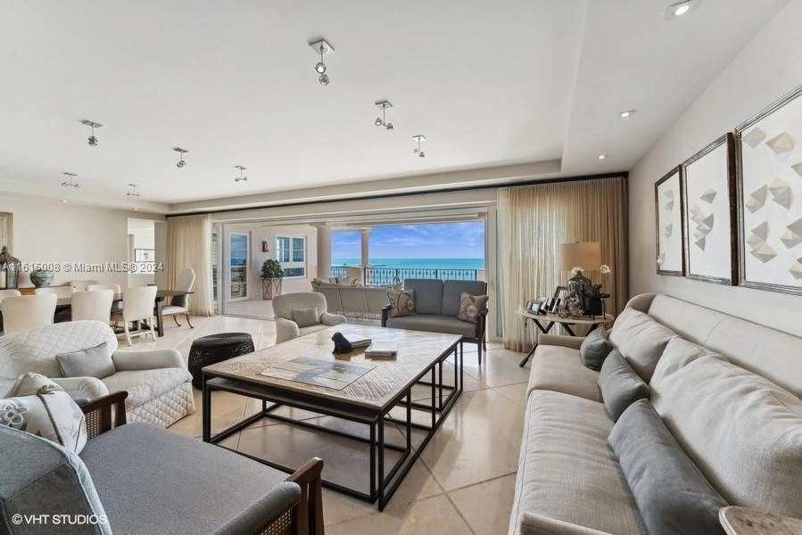 7872 Fisher Island Dr Unit 7872  