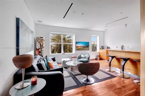 1218 Drexel Ave #202, Miami Beach, FL 33139