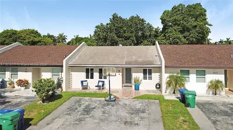 5224 SW 139th Ave Rd, Miami, FL 33175