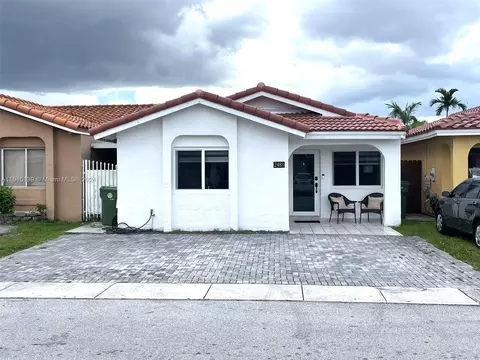 2488 W 65th St, Hialeah, FL 33016