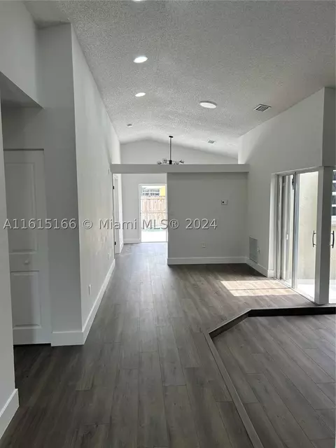 Undisclosed, Miami, FL 33185