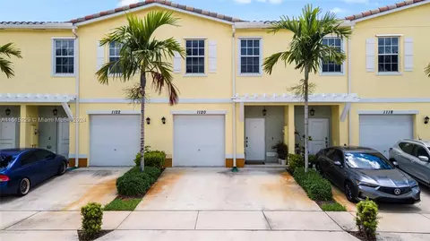 1120 NW 40th Ter, Lauderhill, FL 33313