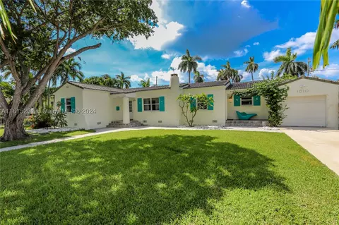 1010 Tyler St, Hollywood, FL 33019