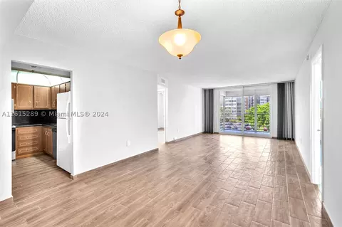 1300 Saint Charles Pl #407, Pembroke Pines, FL 33026