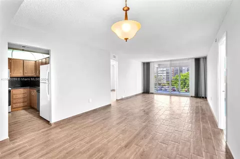 1300 Saint Charles Pl #407, Pembroke Pines, FL 33026