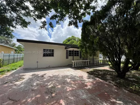 9540 NW 29th Ave, Miami, FL 33147
