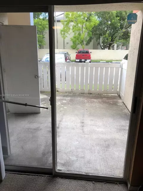 Undisclosed, Hialeah, FL 33015 photo 2