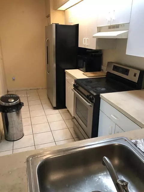 Undisclosed, Hialeah, FL 33015 photo 5
