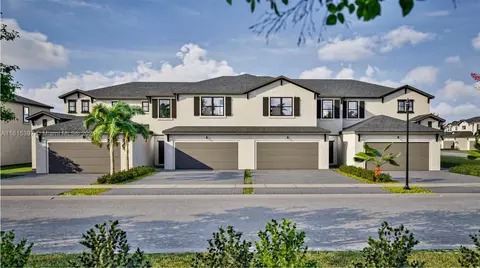 5001 Peacock Way, Dania Beach, FL 33312