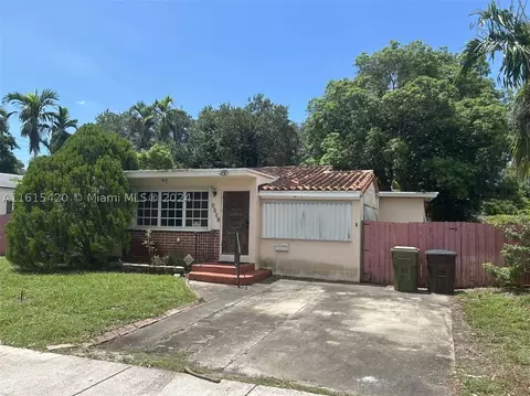 1260 NE 129th St, North Miami, FL 33161