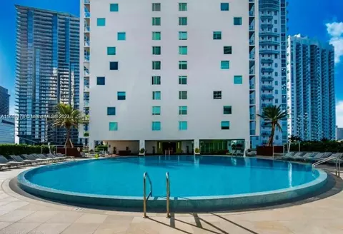 55 SE 6th St #4006, Miami, FL 33131