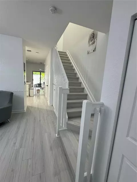 10907 W 32nd Ln #10907, Hialeah, FL 33018