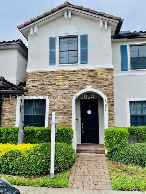 15077 SW 115 St, Miami, FL 33196