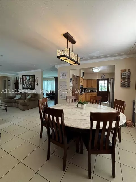 6440 Miller Dr, Miami, FL 33155 photo 4