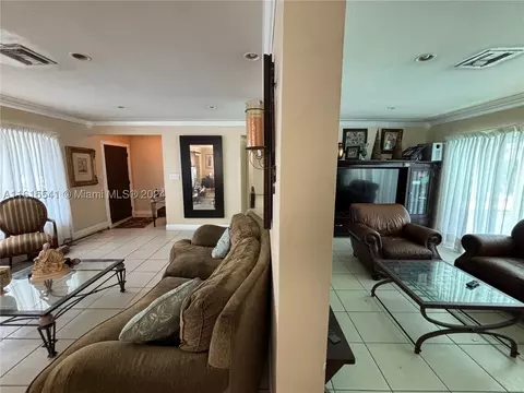 6440 Miller Dr, Miami, FL 33155 photo 5