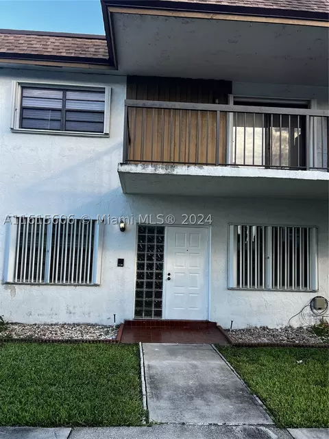 6896 NW 169th St #124G, Hialeah, FL 33015