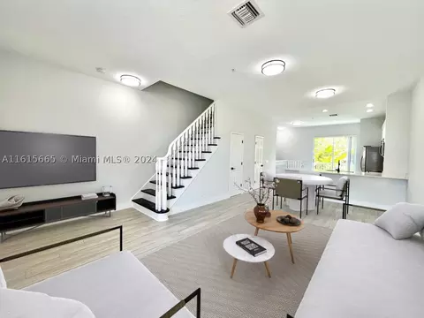 2457 NE 14th St #2457, Pompano Beach, FL 33062