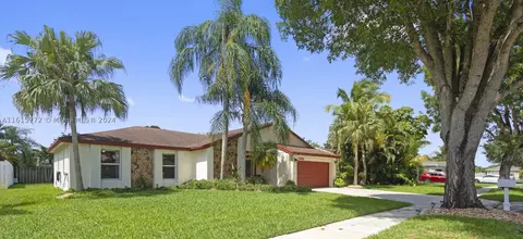 11562 SW 51st St, Cooper City, FL 33330