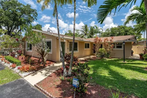 2717 SW 46th St, Fort Lauderdale, FL 33312