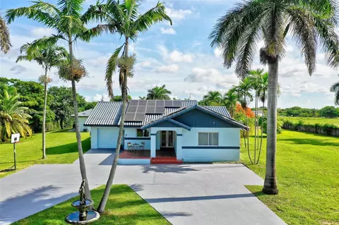 21075 SW 246th St, Homestead, FL 33031