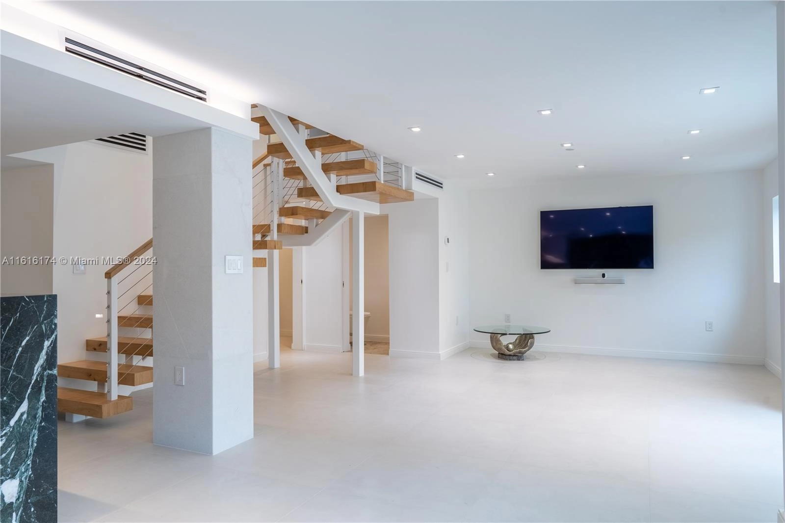 120 Jefferson Ave Unit 12009  