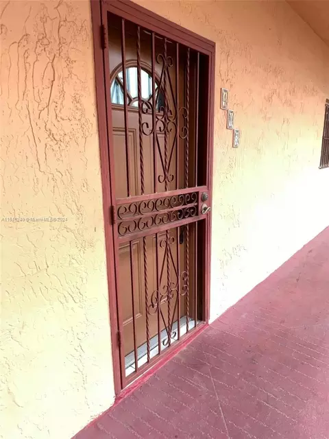 460 E 23rd St #403, Hialeah, FL 33013 photo 11