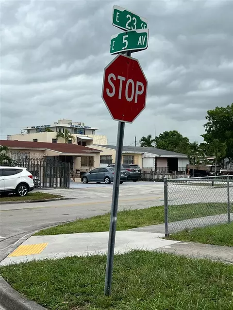 460 E 23rd St #403, Hialeah, FL 33013 photo 17