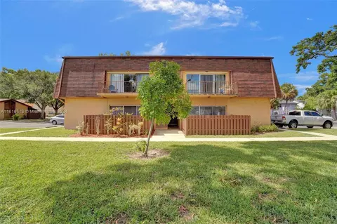 7103 W Sunrise Blvd #C2, Plantation, FL 33313