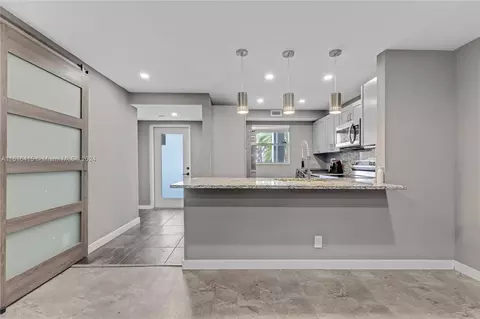 3000 Riverside Dr #108-1, Coral Springs, FL 33065