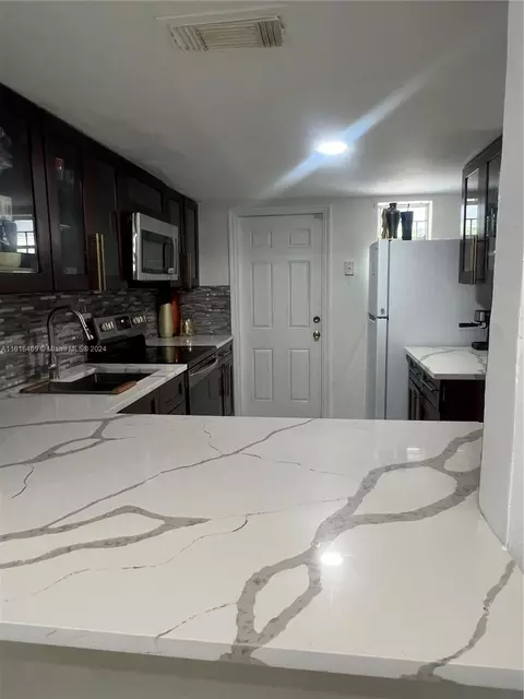 19051 NE 2nd Ave #1515, Miami, FL 33179