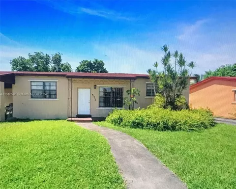 571 NW 183rd St, Miami Gardens, FL 33169