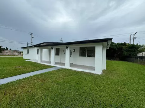 10860 SW 217th Ter, Miami, FL 33170