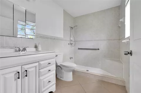 Bath - 630 W 53rd St, Hialeah, FL 33012 photo 1 of 4