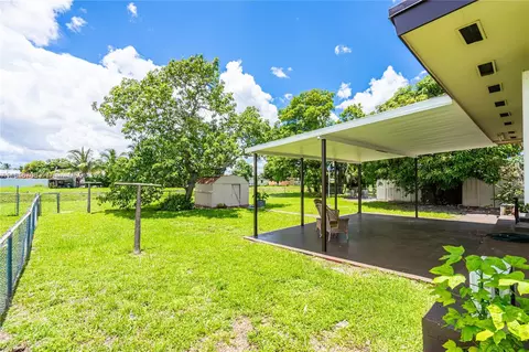 Exterior - 630 W 53rd St, Hialeah, FL 33012 photo 3 of 8